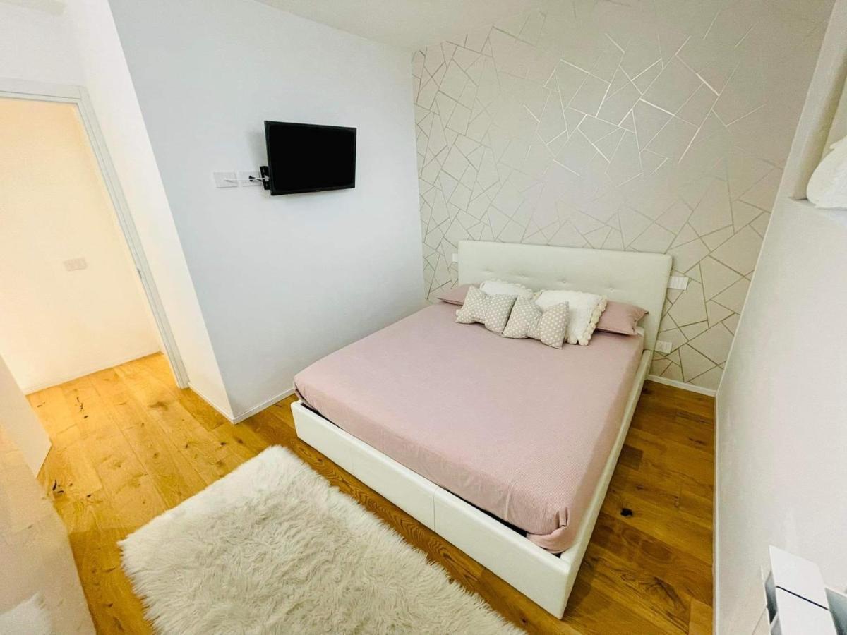 Led House Cadore - Bilocale Zona Milano Centro Kültér fotó